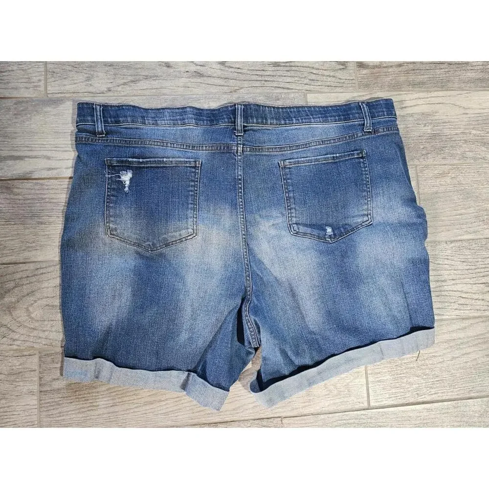 Women's Terra & Sky Denim Jeans Shorts Distressed Size 28W Blue Elastic Waist - Picture 8 of 12